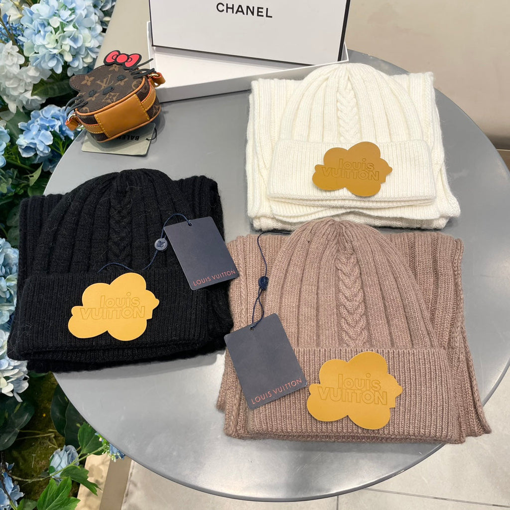 LOUIS VUITTON SET SCARF AND HAT IN BEIGE WOOL 419145