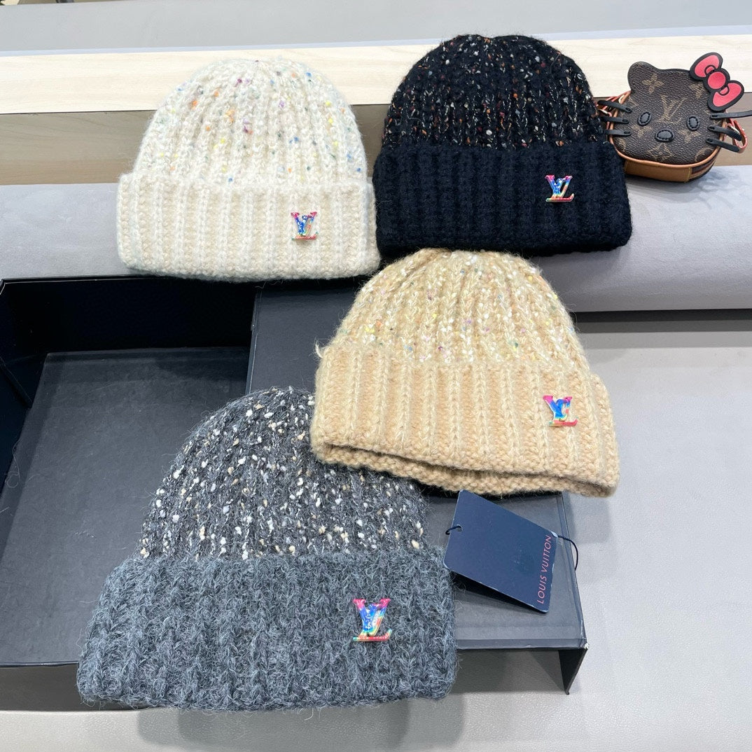 LOUIS VUITTON KNITTED BEANIE HAT IN CREAM BEIGE WOOL 431618