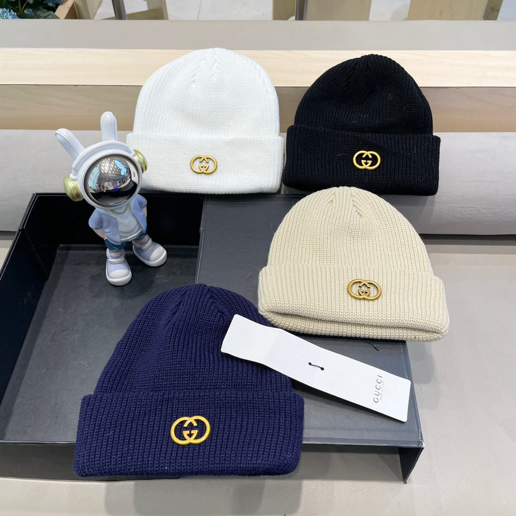 GUCCI BEANIE HAT IN BISQUE BEIGE WOOL 433461