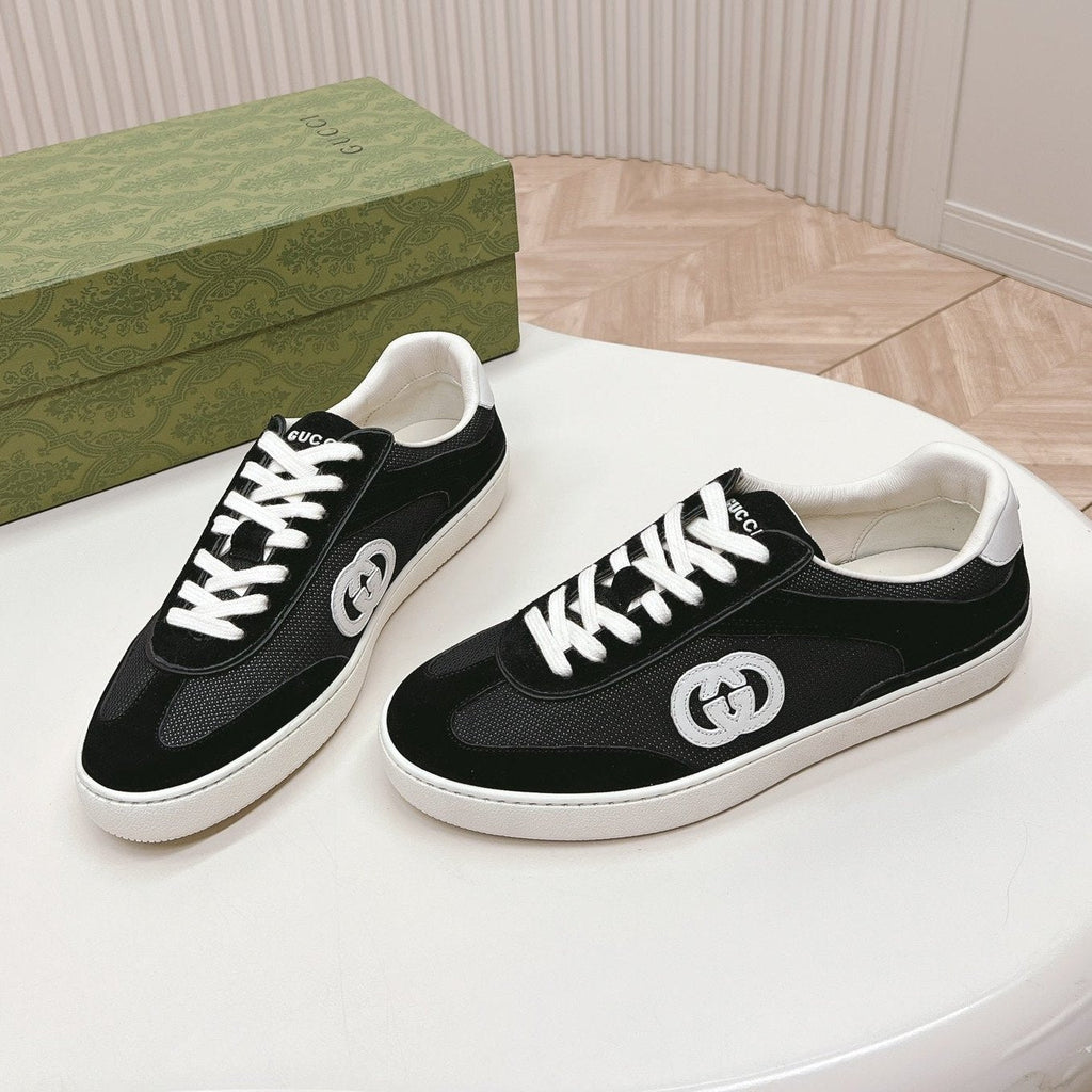 GUCCI SNEAKER WITH INTERLOCKING G IN BLACK SUEDE AND MESH