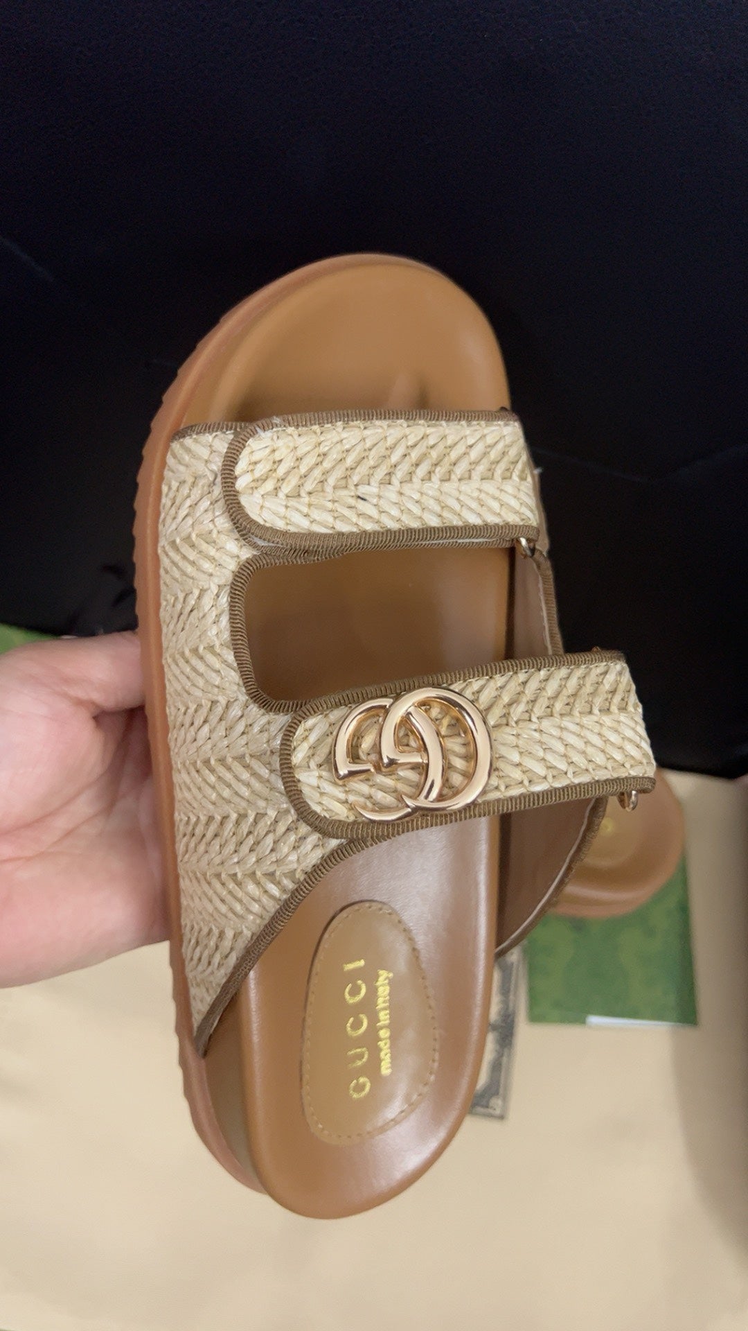 GUCCI SANDAL WITH DOUBLE G CARAMEL CALFSKIN