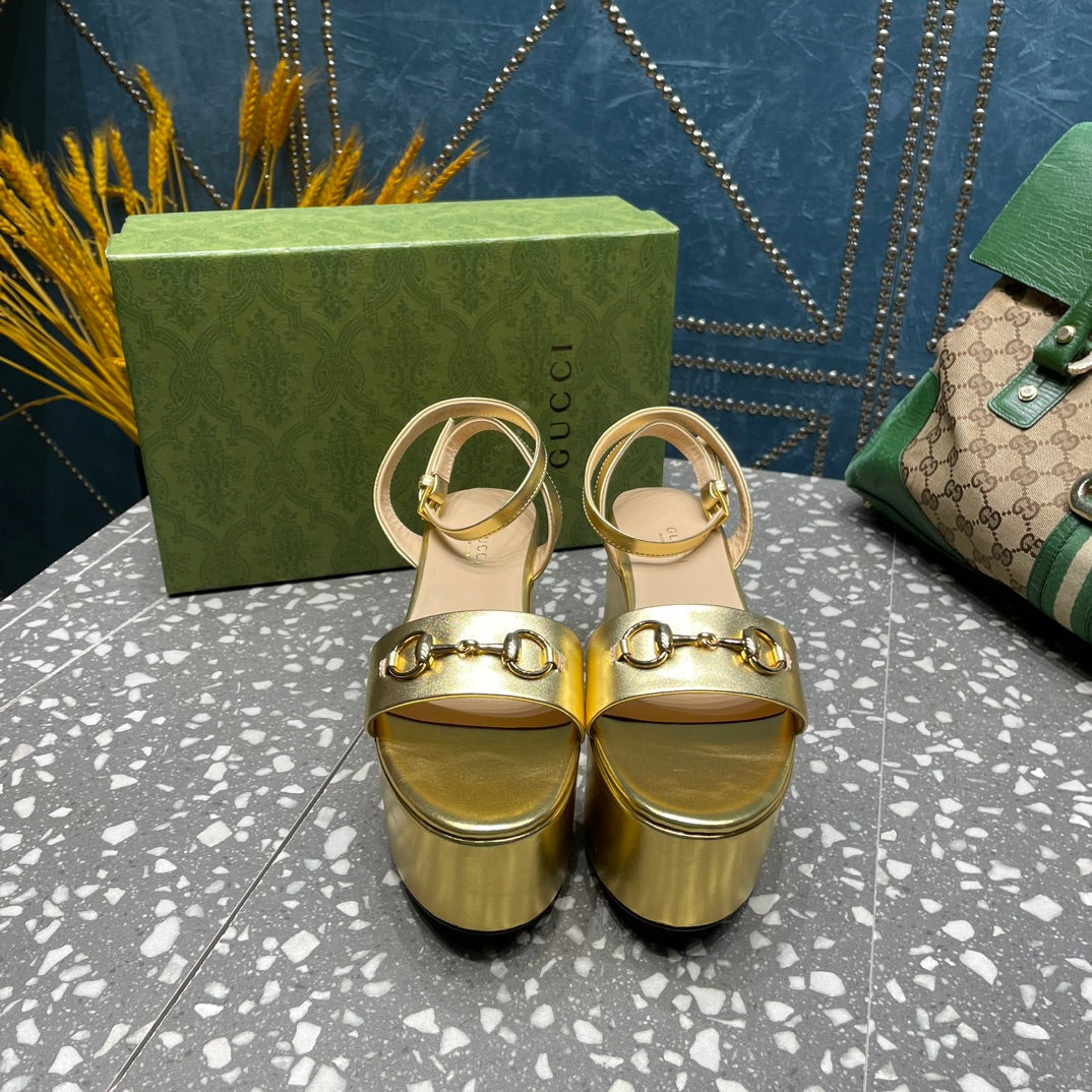 GUCCI HORSEBIT FLATFORM SANDAL METALLIC GOLD CALFSKIN