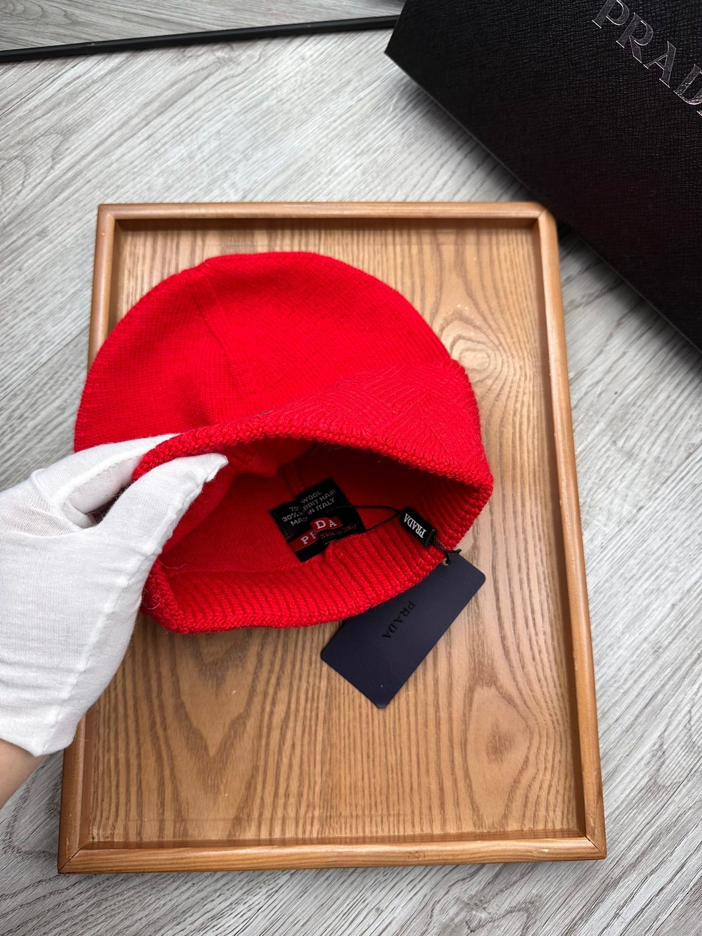 PRADA BEANIE HAT IN CHERRY RED WOOL AND RABBIT FUR 436398