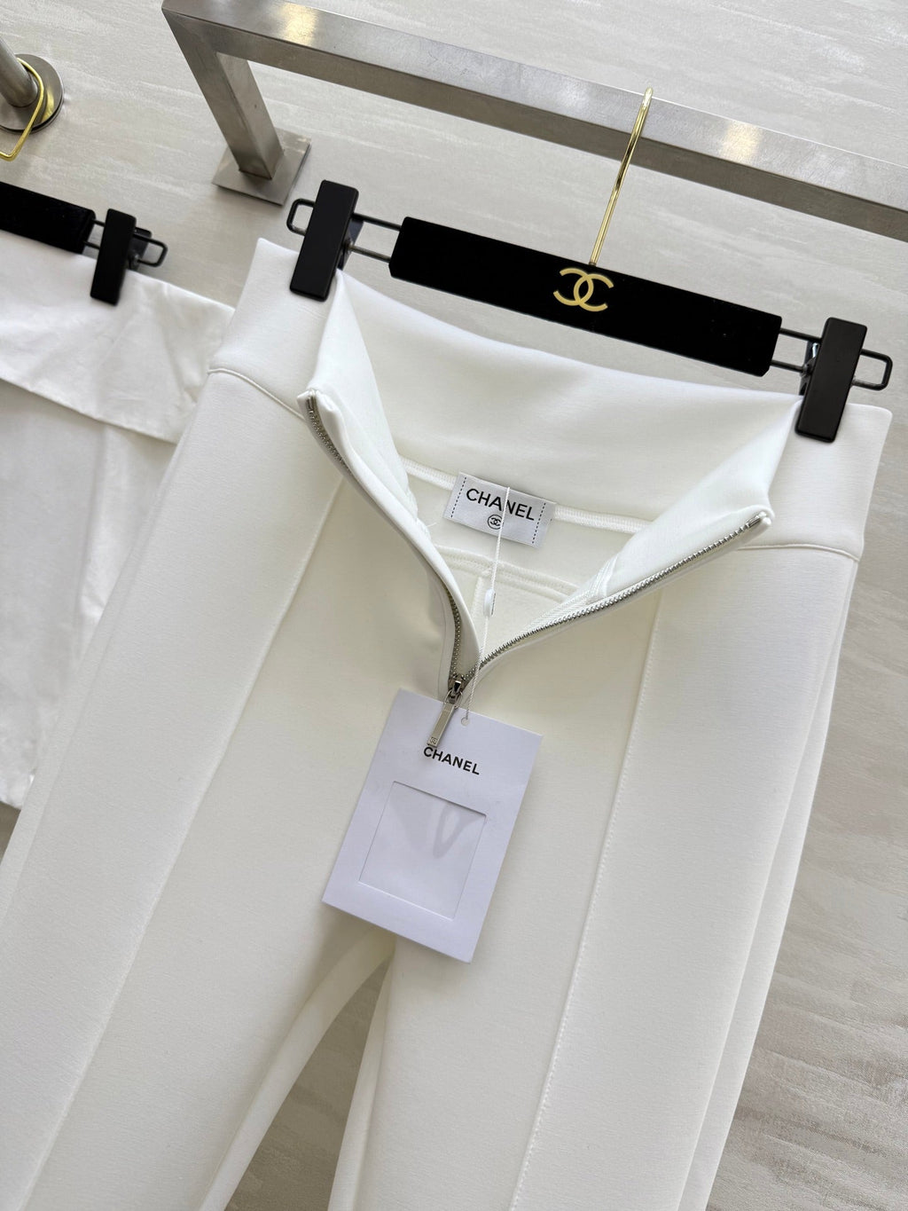 CHANEL 26S SLIM-FIT SWEATPANTS 745