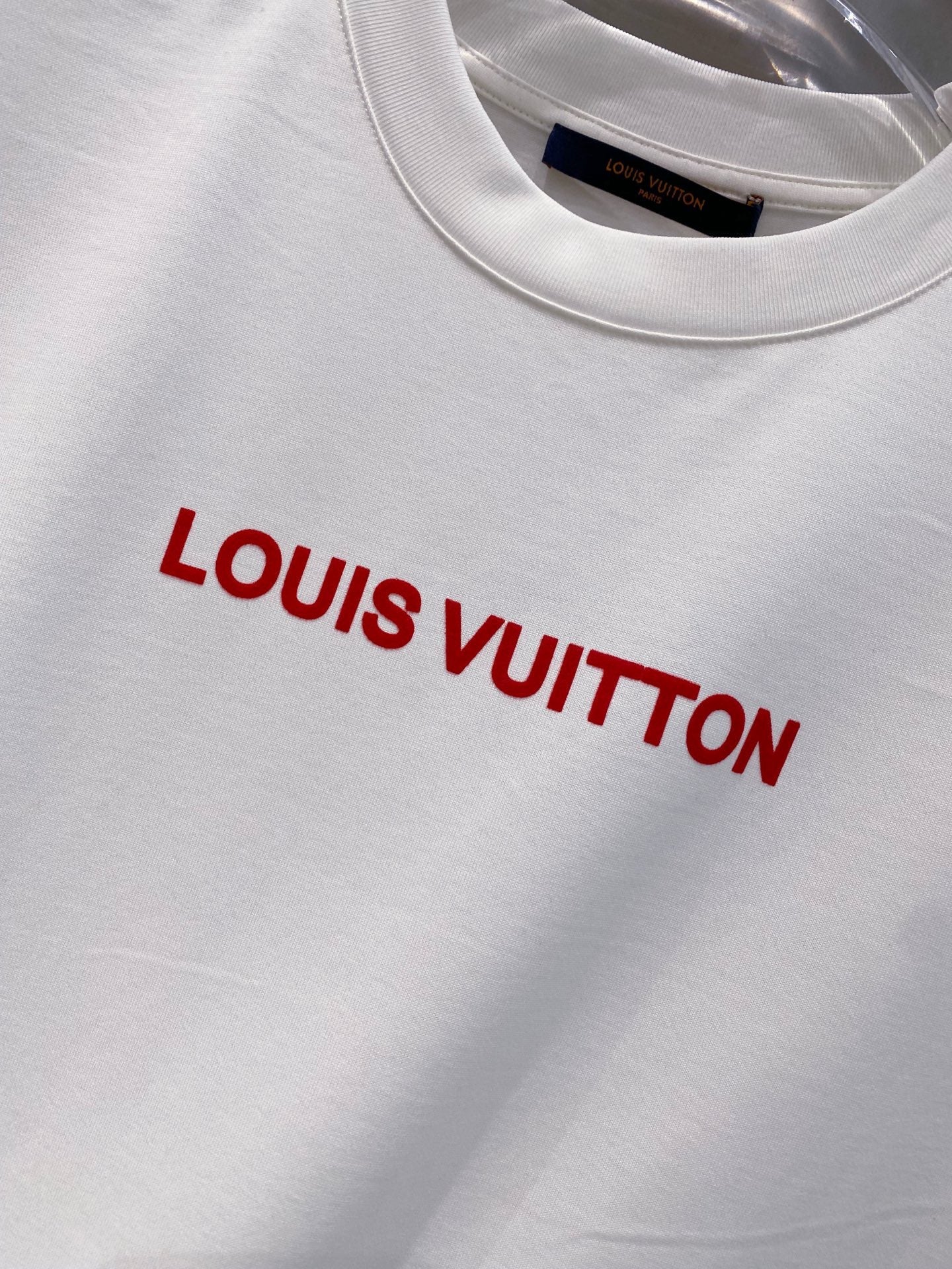 LOUIS VUITTON LV T-SHIRT IN WHITE COTTON RED LOGO 238834