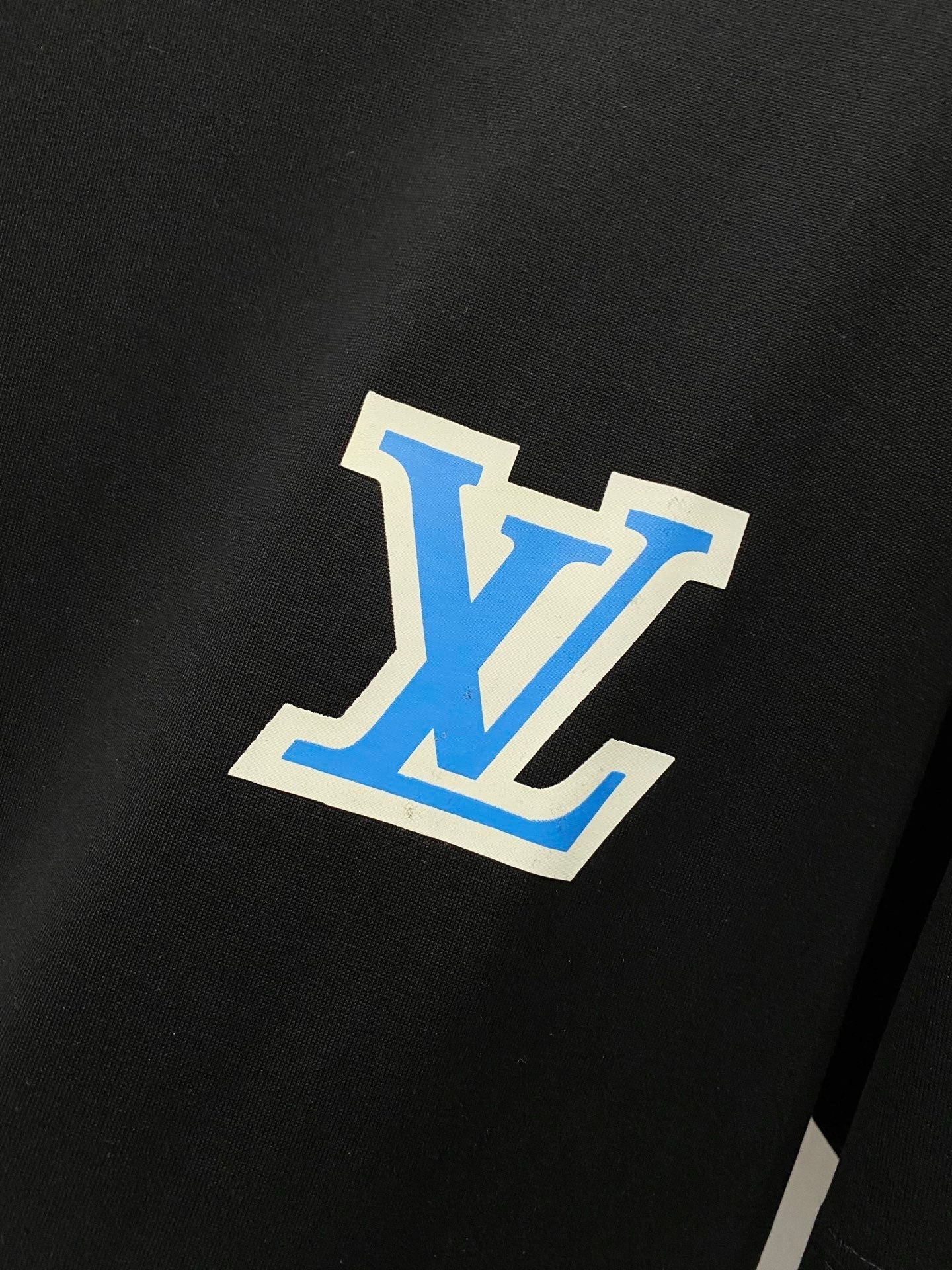 LOUIS VUITTON LV BLACK COTTON T-SHIRT 238845