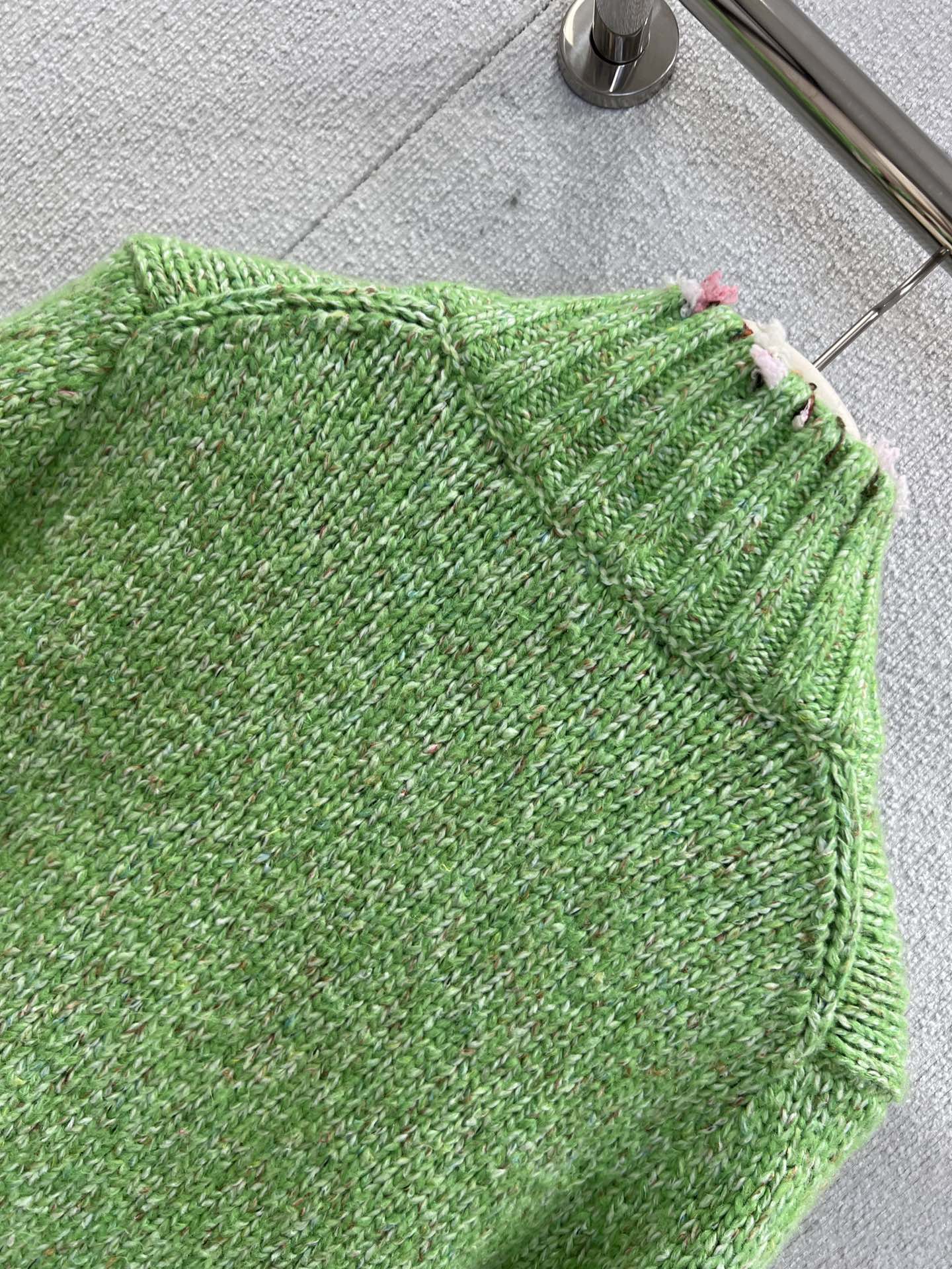 CHANEL 25S KNITTED CARDIGAN 233199