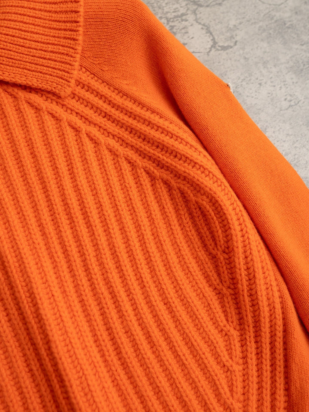 MONCLER 25S COLLARED SWEATER 441