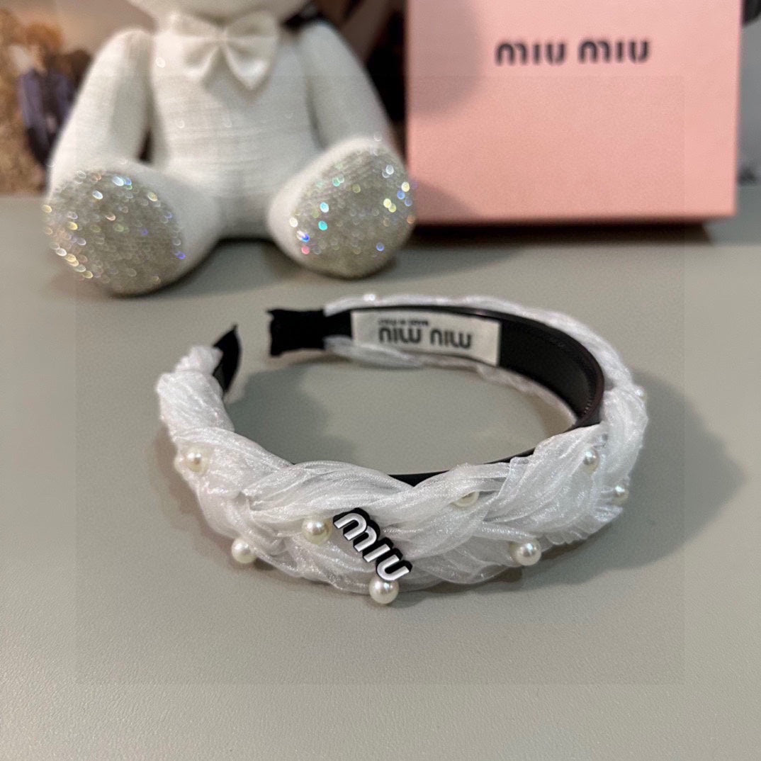 HAIR BAND IN WHITE CHIFFON PEARL-EMBELLISHED 395326