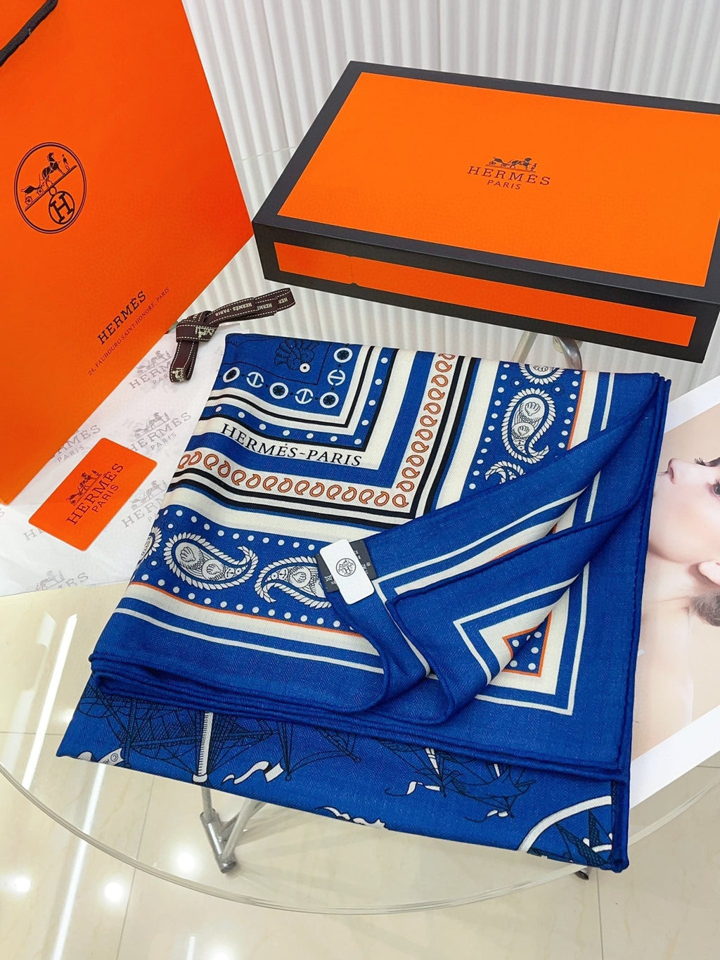 HERMES TATOUAGES MARINS BANDANA SHAWL 135 CM COLORFUL 385443