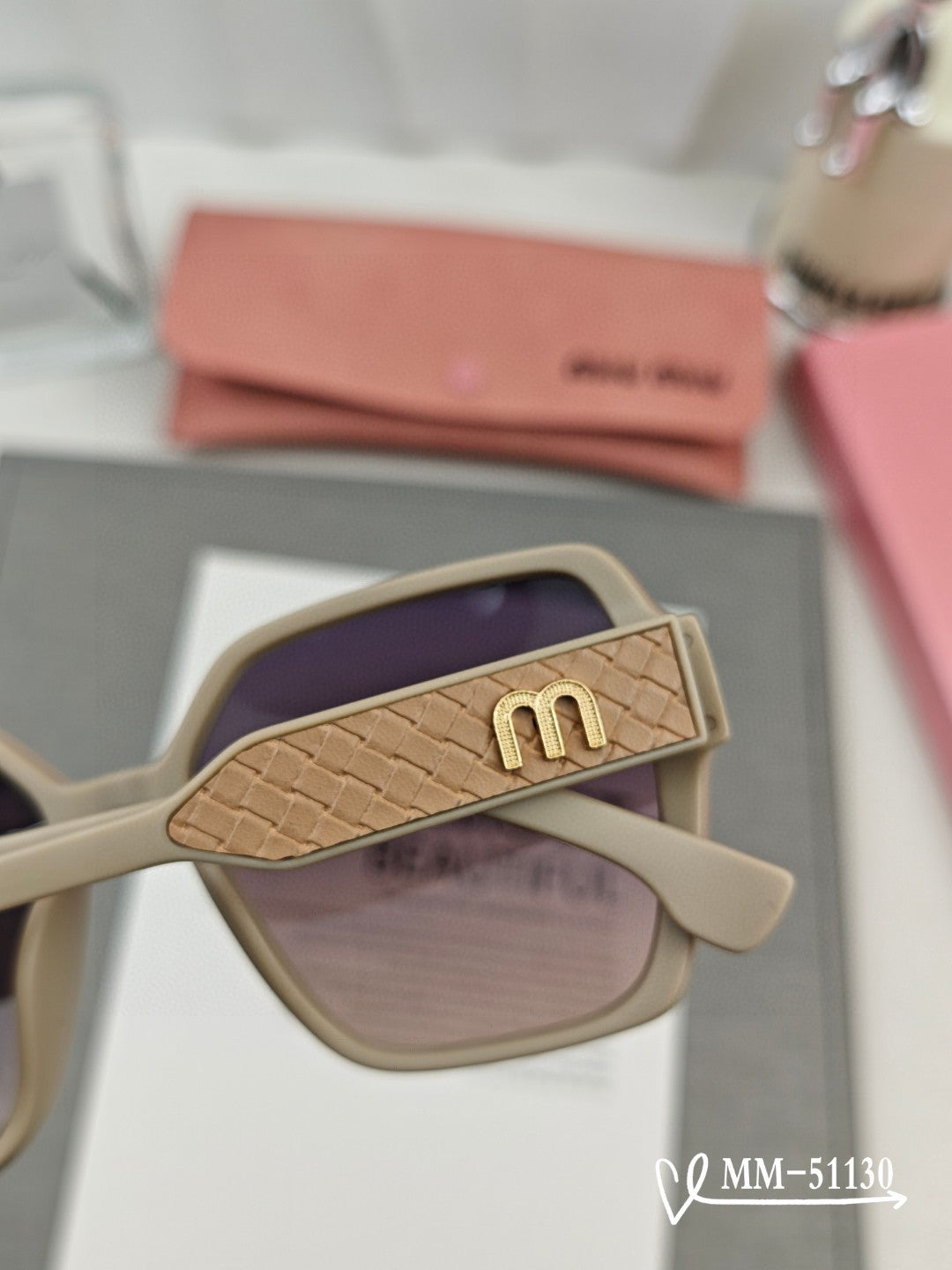 RUNWAY SQUARE SUNGLASSES 51130 IN ACETATE