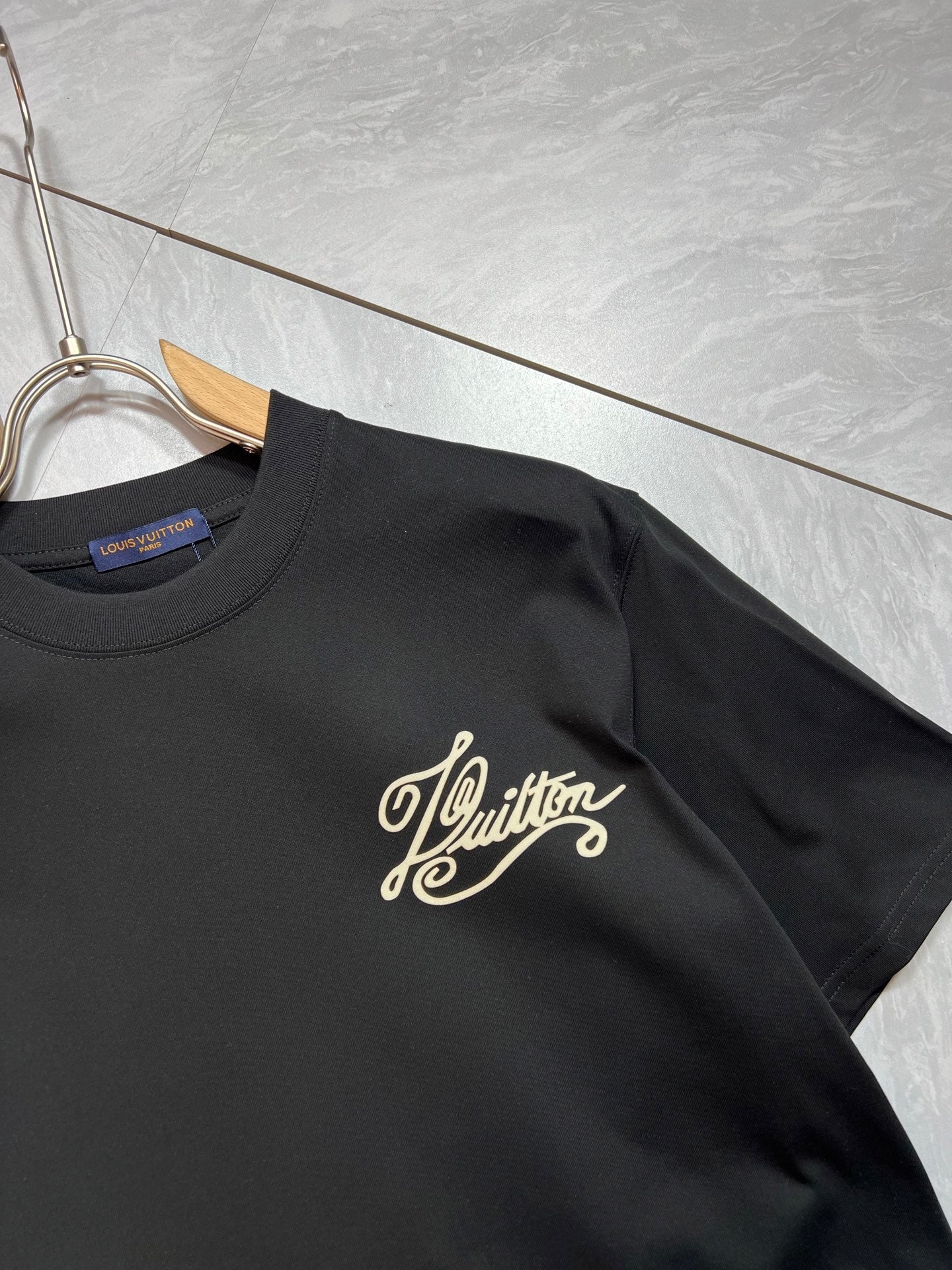 LOUIS VUITTON LV T-SHIRT IN BLACK PURE COTTON 238922