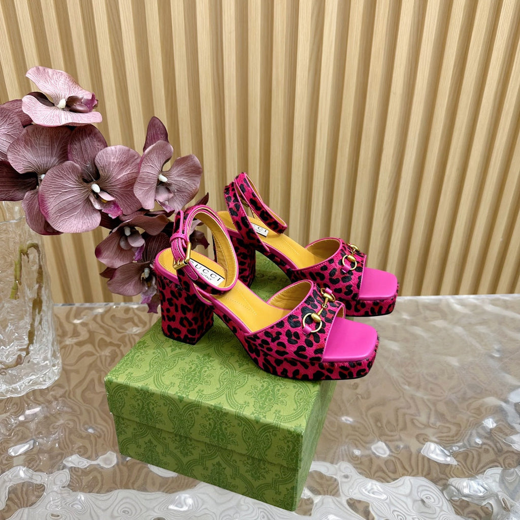 GUCCI HORSEBIT HIGH-HEEL SANDAL WITH LEOPARD PRINT IN MAGENTA PINK VELVET AND CALFSKIN LINING