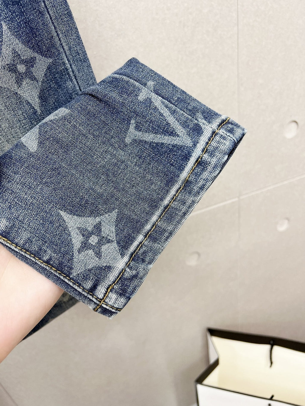 LOUIS VUITTON LV BLUE MONOGRAM DENIM JEAN 239499