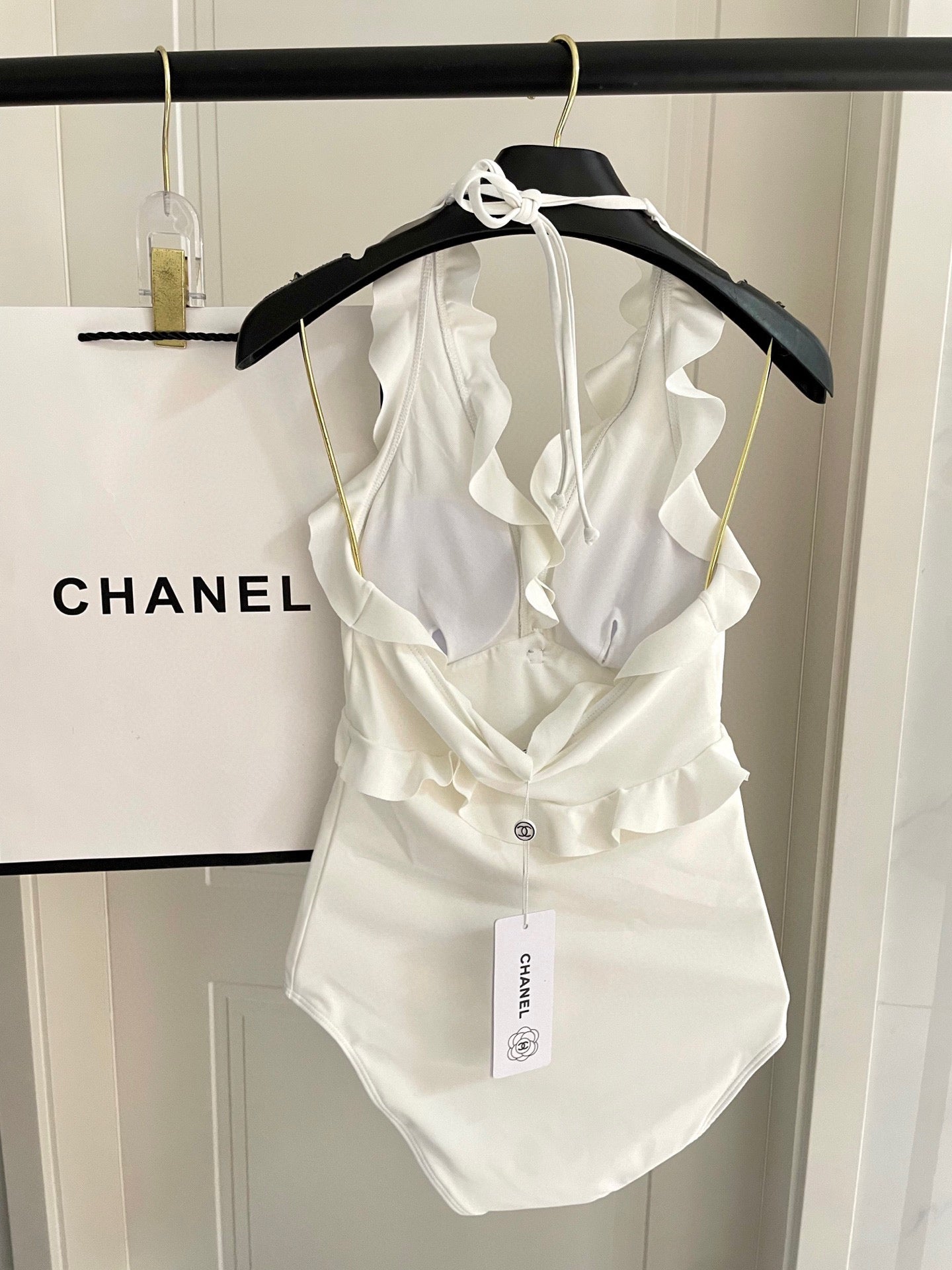 CHANEL BIKINI SWIMSUIT SET WHITE AND RUFFLED TRIM 622179