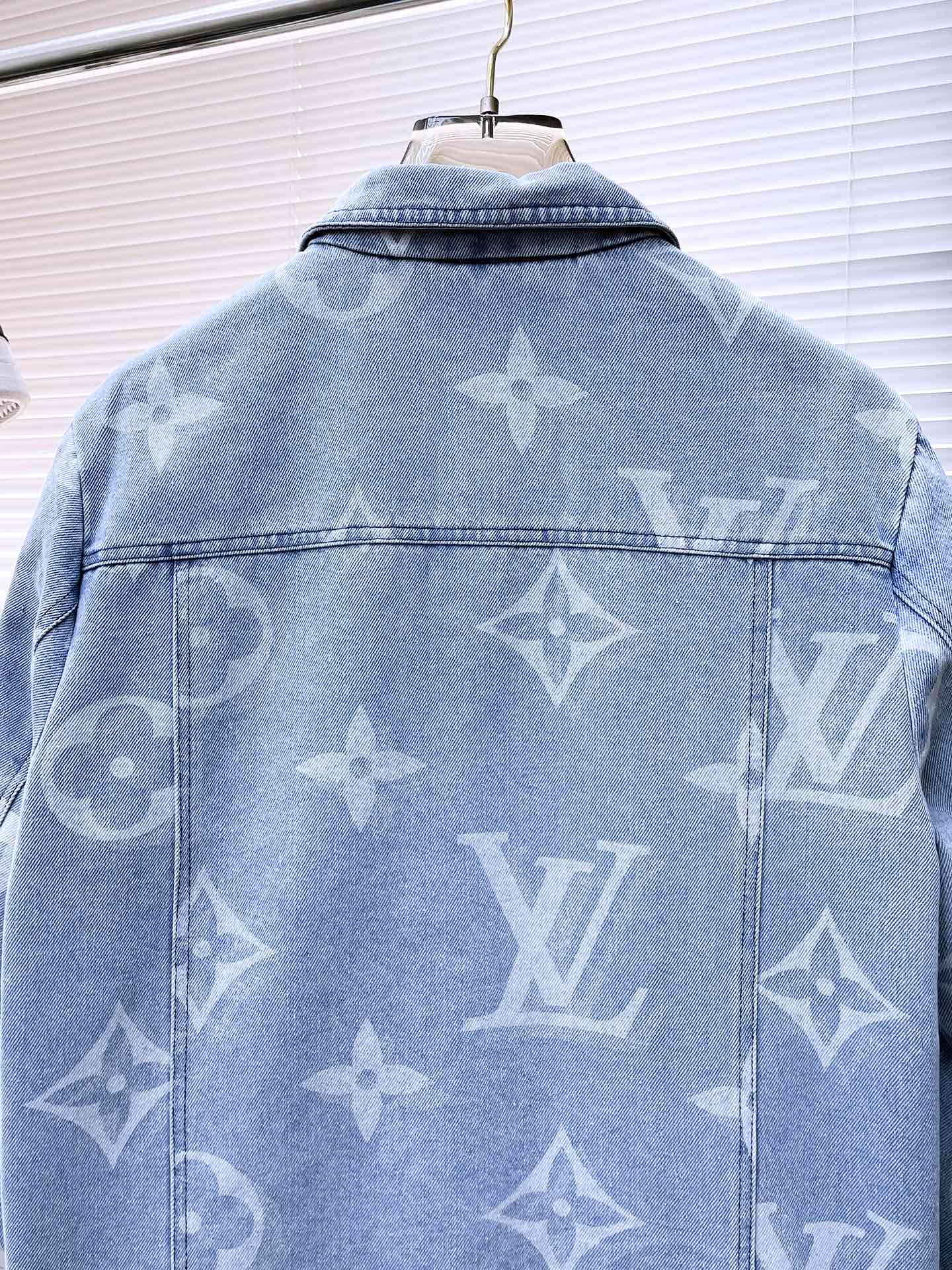 LOUIS VUITTON LV BASIC SHIRT JACKET IN LIGHT BLUE MONOGRAM DENIM 239129