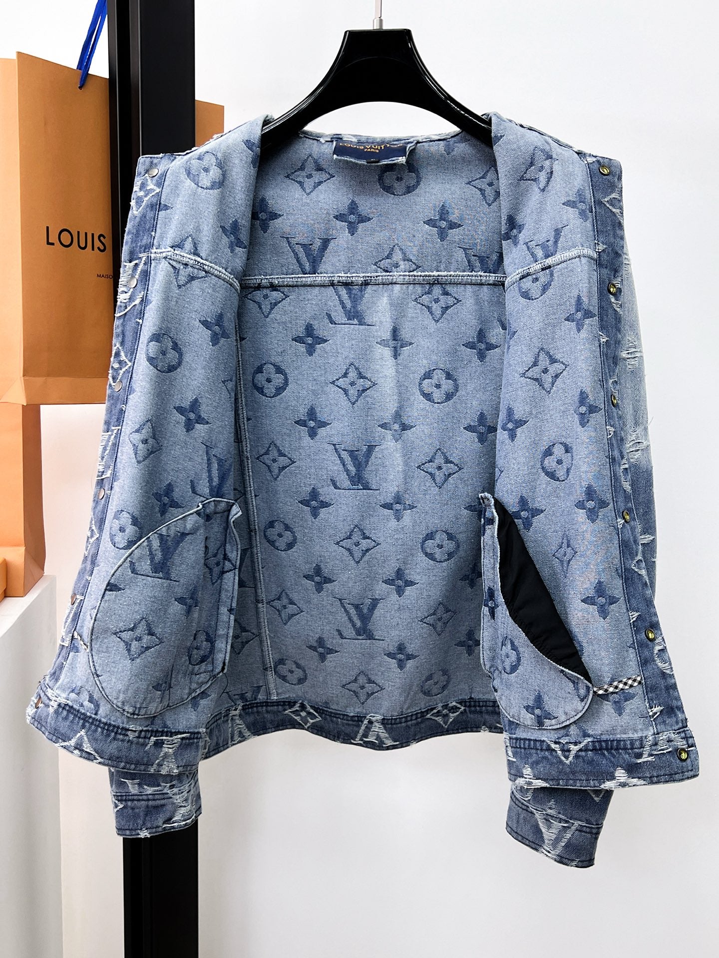 LOUIS VUITTON LV LIGHT BLUE MONOGRAM DENIM JACKET 239529