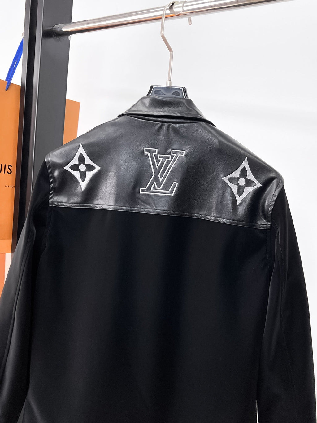 LOUIS VUITTON LV BLACK CALFSKIN JACKET 239522