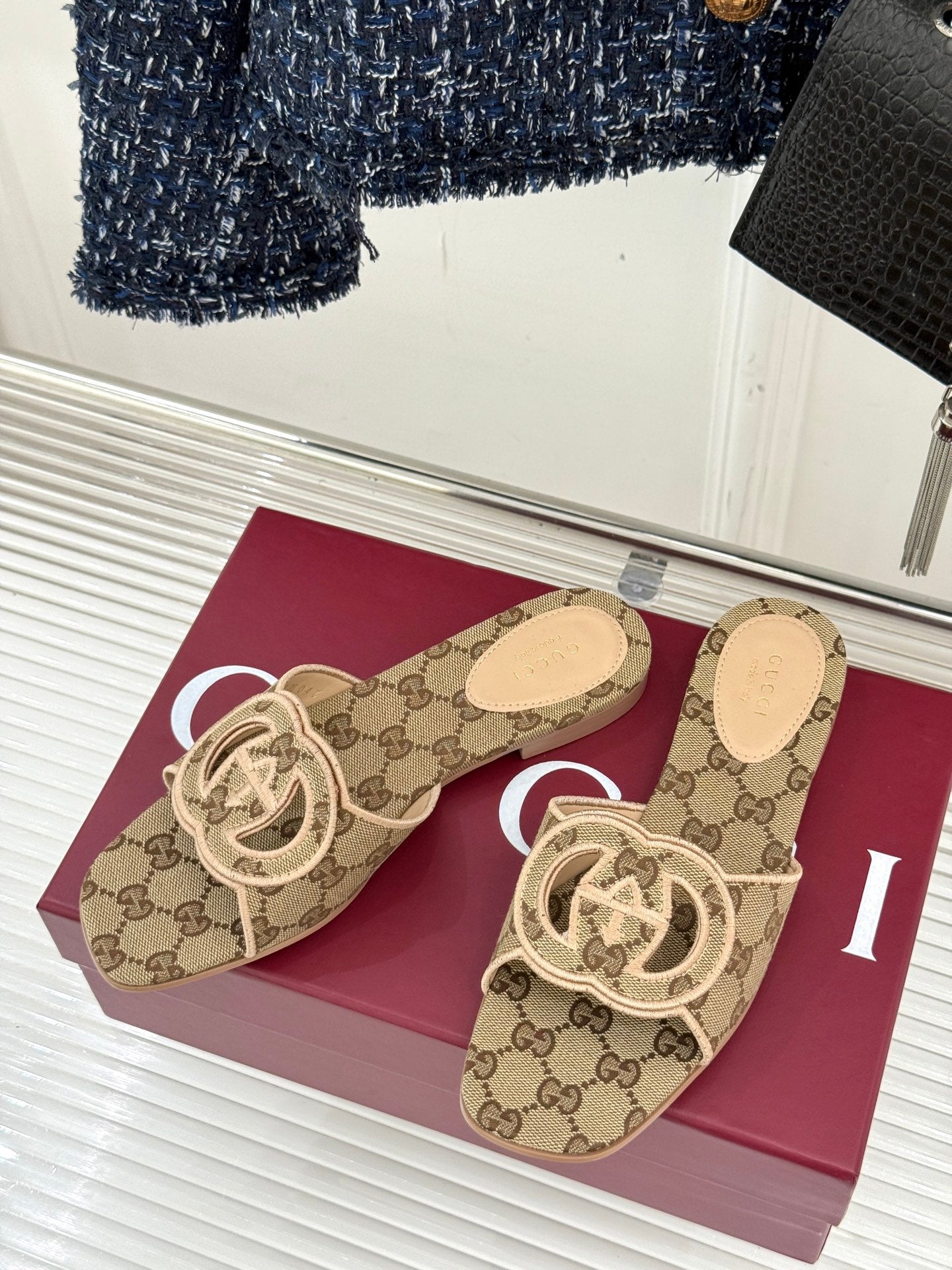 GUCCI SLIDE SANDALS IN DARK BEIGE FABRIC EMBOSSED LOGO STYLE 3
