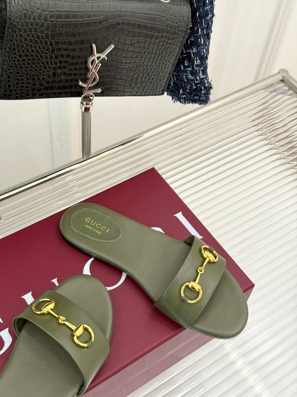 GUCCI SLIDE SANDALS IN MOSS GREEN CALFSKIN WITH GOLD HARDWARE