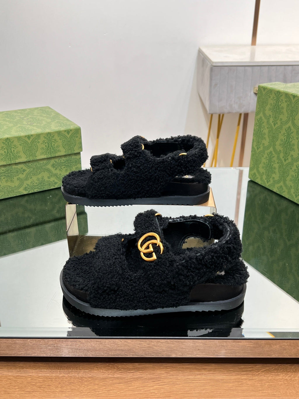 GUCCI DAD SANDALS IN BLACK FLEECE WITH GOLD HARDWARE