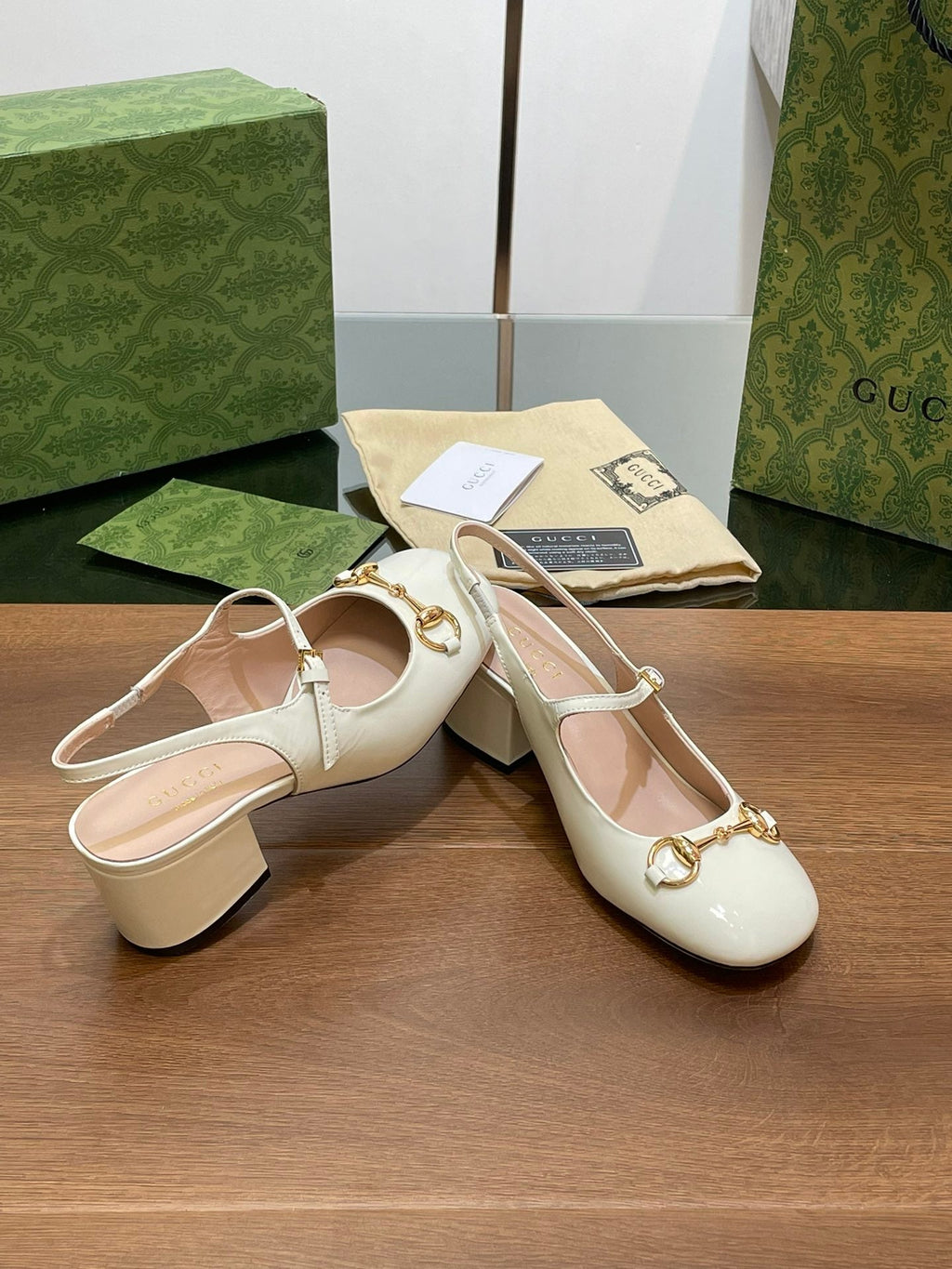 GUCCI HORSEBIT PUMP WHITE LAMBSKIN