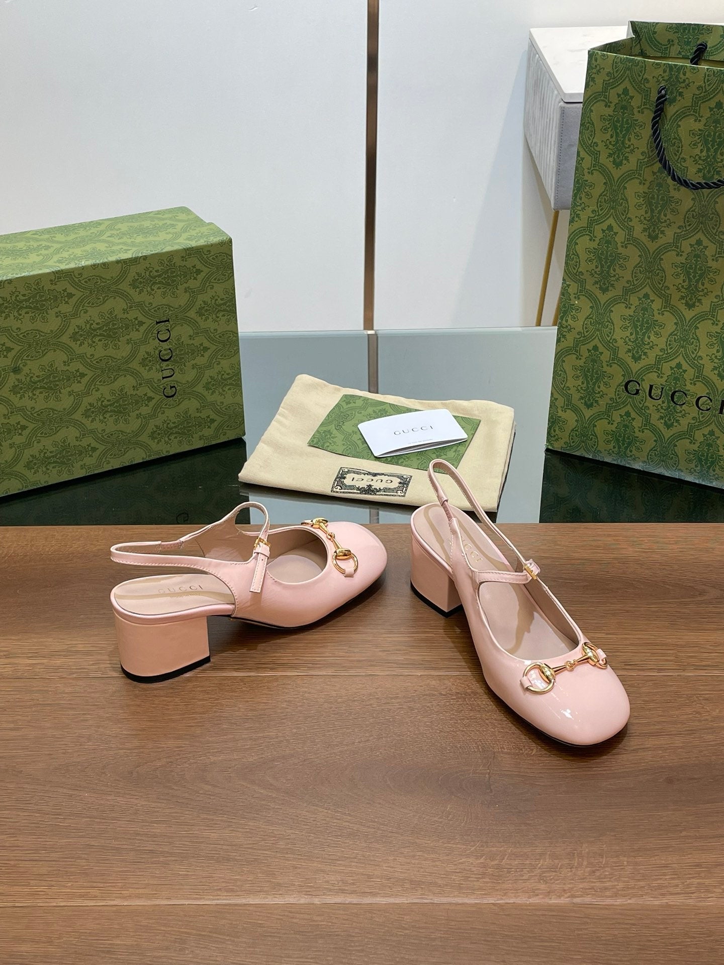 GUCCI HORSEBIT PUMP PASTEL PINK LAMBSKIN