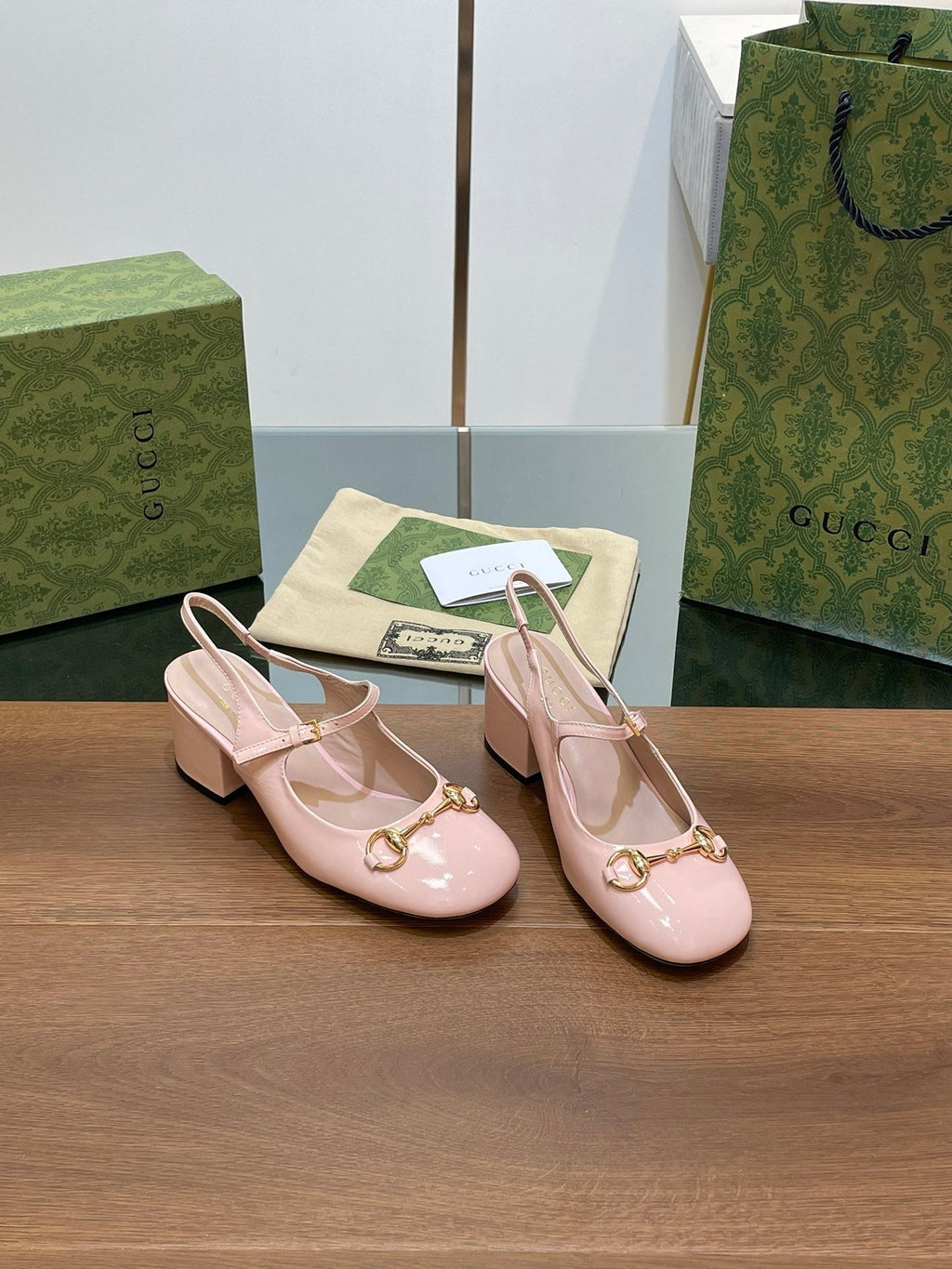 GUCCI HORSEBIT PUMP PASTEL PINK LAMBSKIN