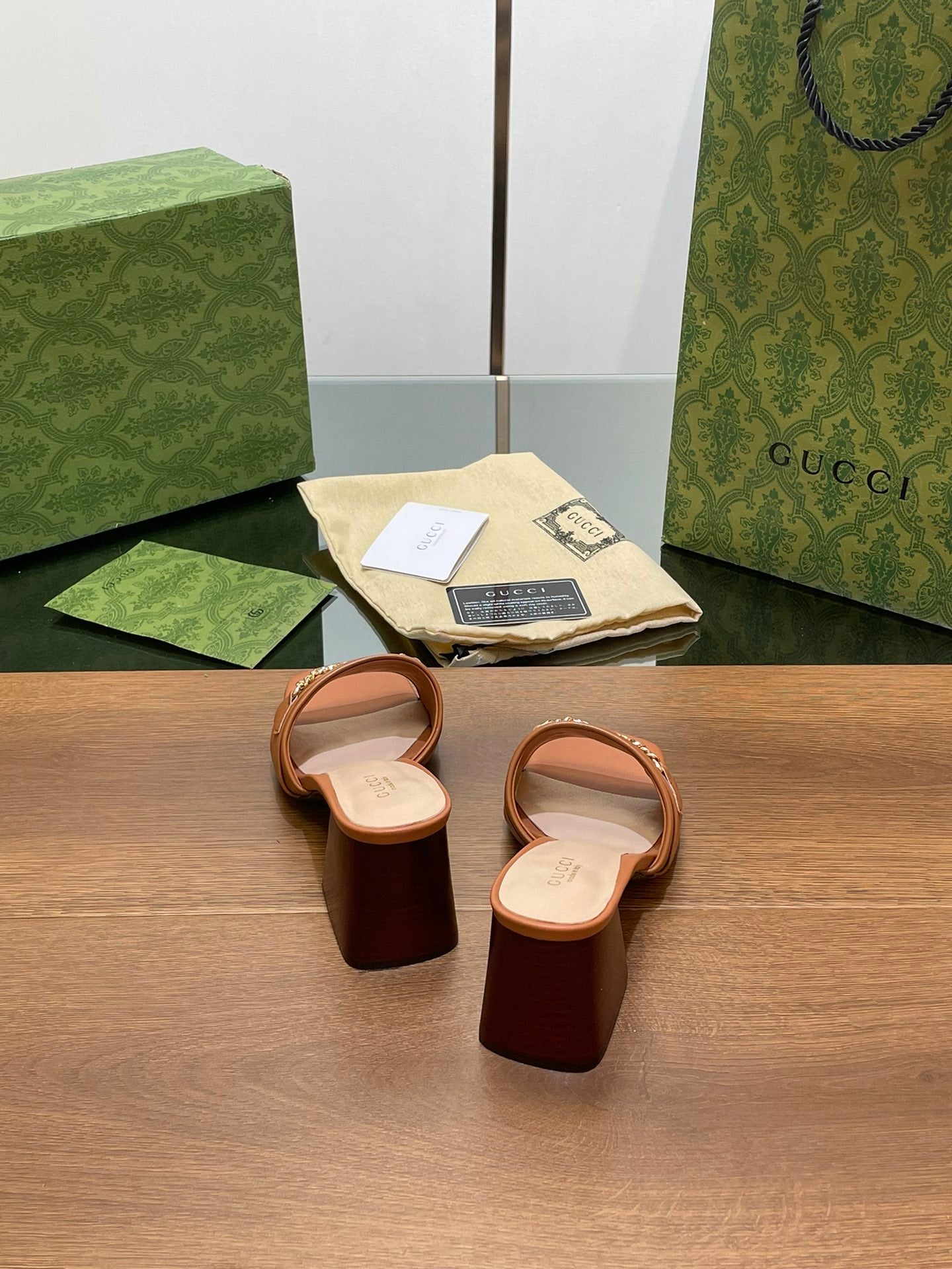 GUCCI SIGNORIA SLIDE SANDAL CARAMEL DENIM