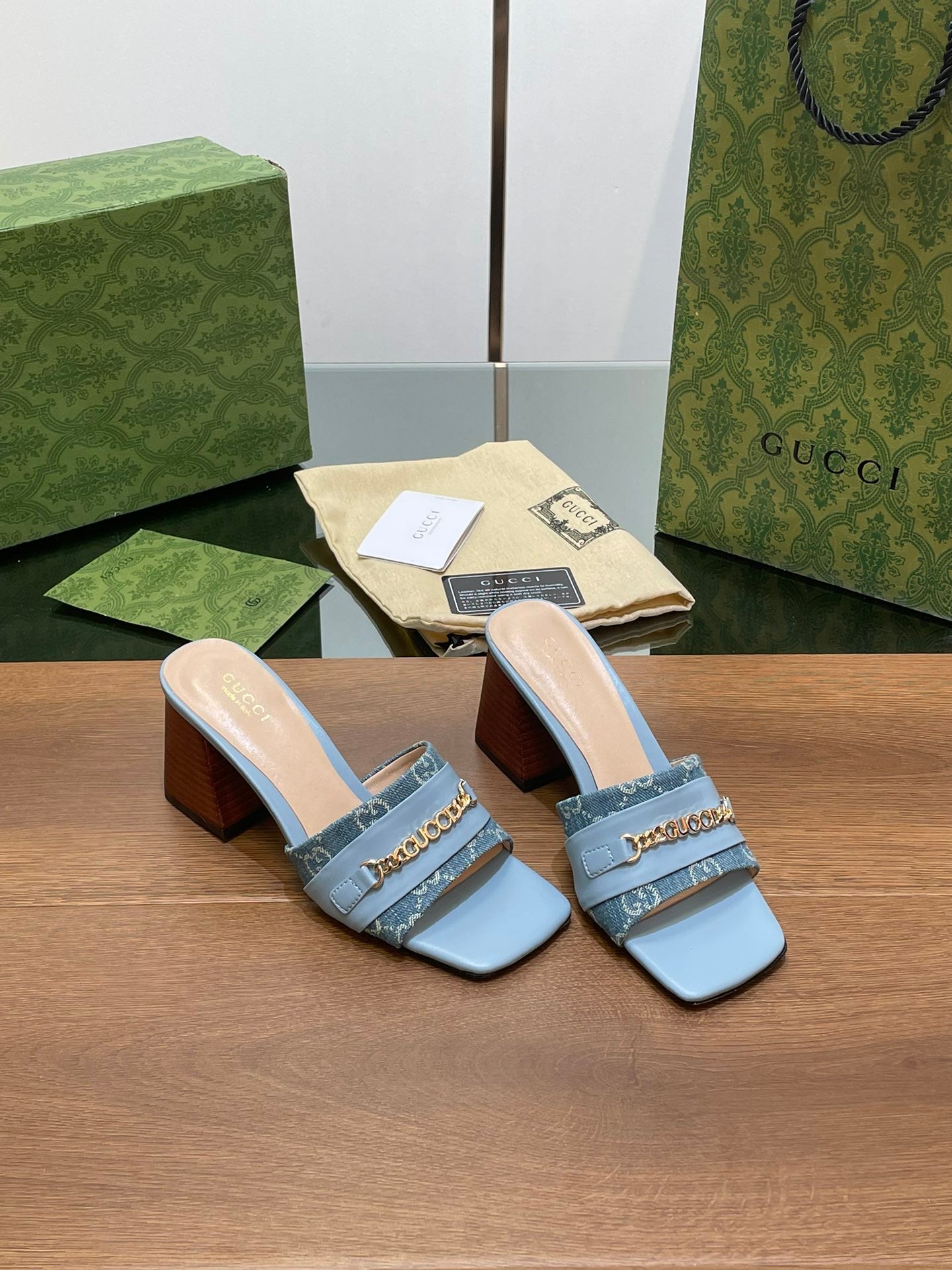 GUCCI SIGNORIA SLIDE SANDAL SKY DENIM