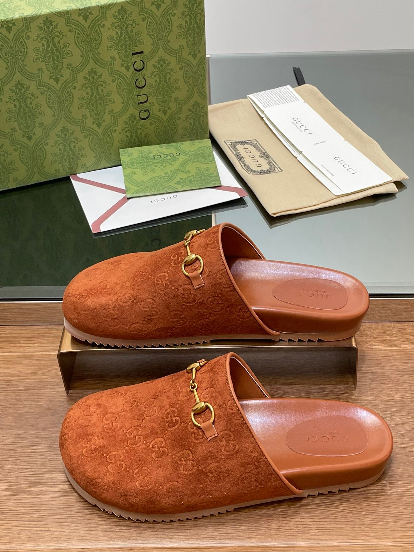 GUCCI HORSEBIT MULE IN BURNT ORANGE EMBOSSED SUEDE AND SHEEPSKIN LINING
