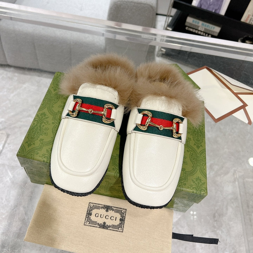 GUCCI HORSEBIT MULE WITH WEB IN WHITE CALFSKIN MIX MINK FUR
