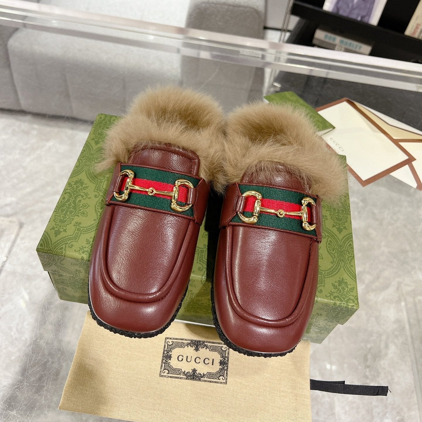 GUCCI HORSEBIT MULE WITH WEB IN WINE RED CALFSKIN MIX MINK FUR