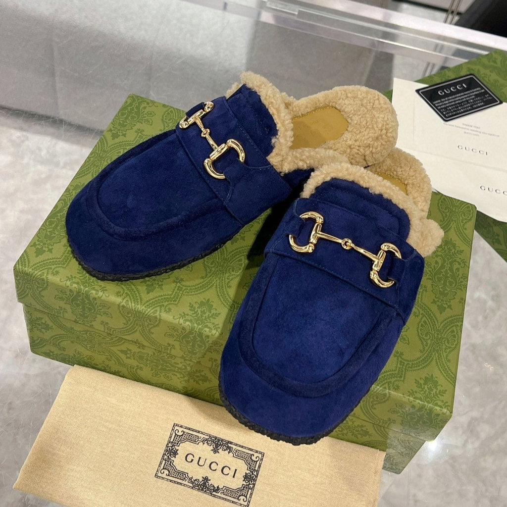GUCCI HORSEBIT MULE IN ROYAL BLUE SUEDE AND FLEECE LINING