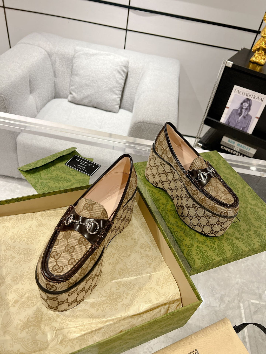 GUCCI HORSEBIT PLATFORM LOAFER LIGHT BROWN CALFSKIN
