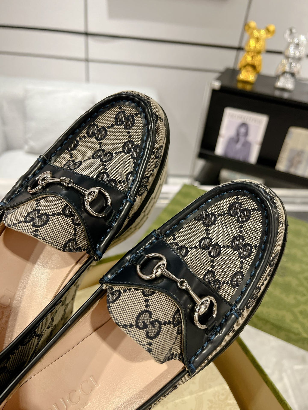 GUCCI HORSEBIT PLATFORM LOAFER BLACK CALFSKIN