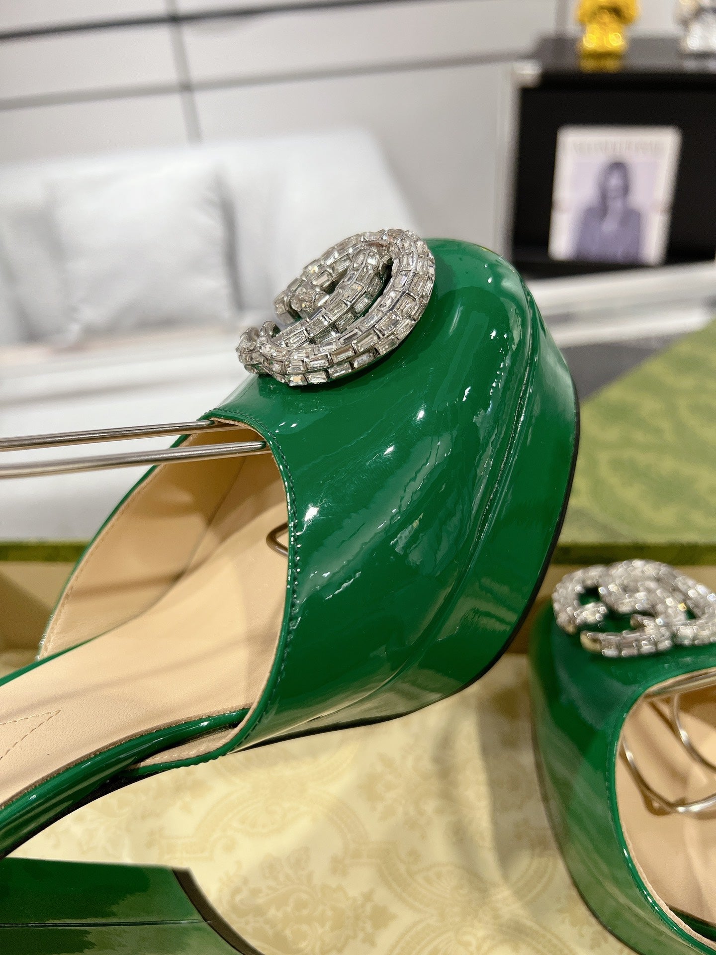GUCCI CRYSTALS PLATFORM PUMPS JADE GREEN CALFSKIN