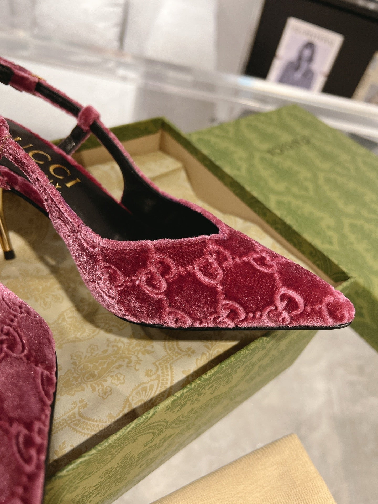 GUCCI SLINGBACK HIGH HEEL PUMP MAGENTA VELVET