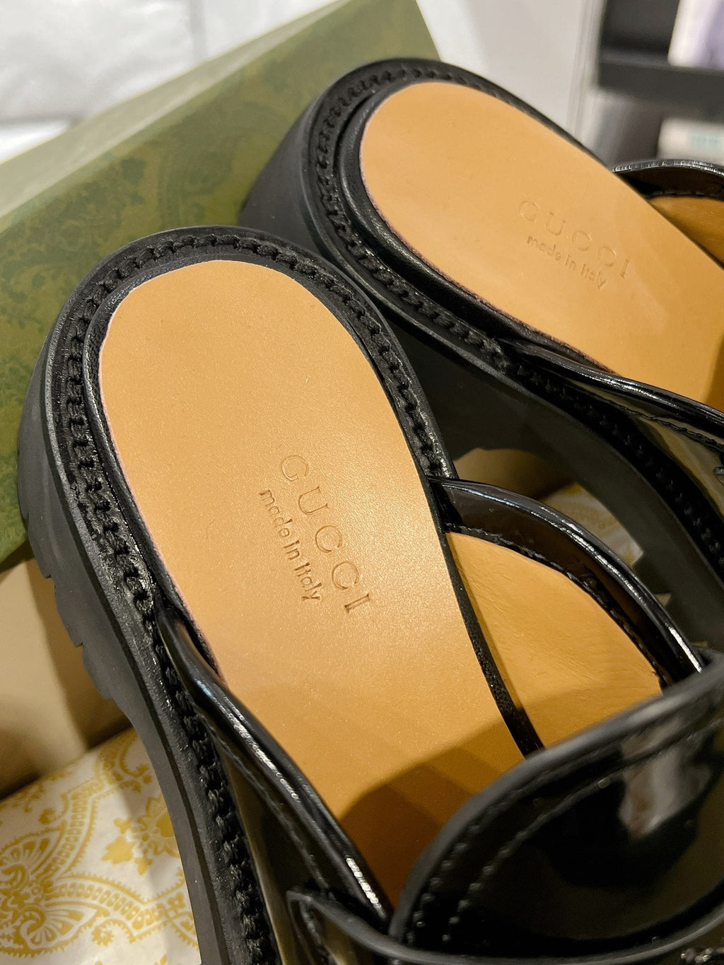 GUCCI MULE WITH HORSEBIT GLOSSY BLACK CALFSKIN