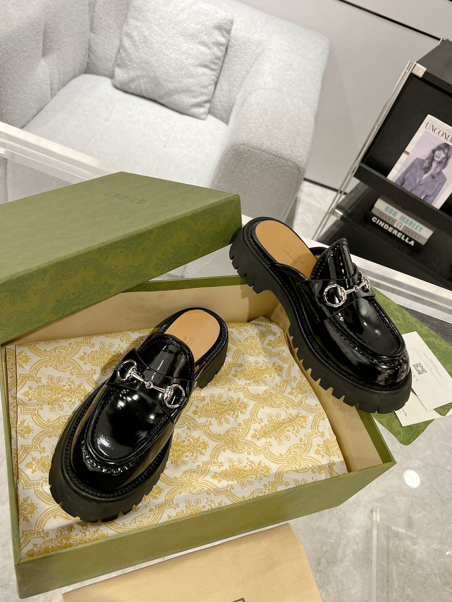 GUCCI MULE WITH HORSEBIT GLOSSY BLACK CALFSKIN