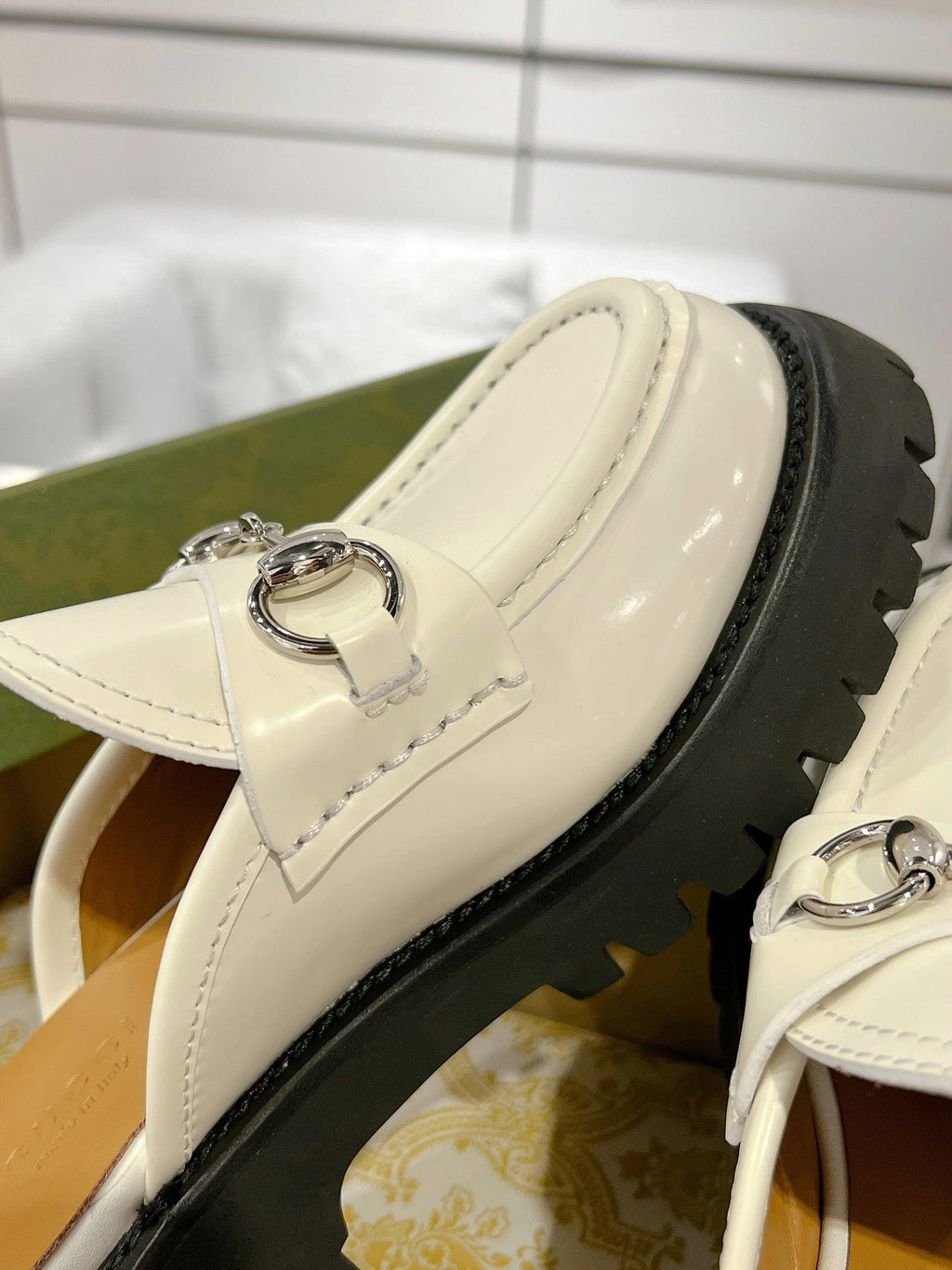 GUCCI MULE WITH HORSEBIT WHITE CALFSKIN