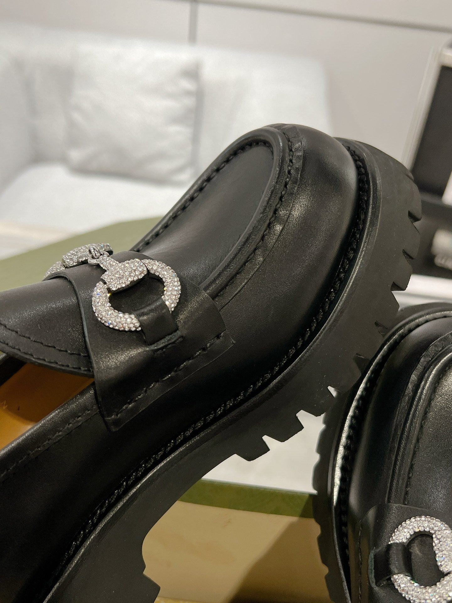 GUCCI CRYSTAL LOAFER WITH HORSEBIT BLACK CALFSKIN