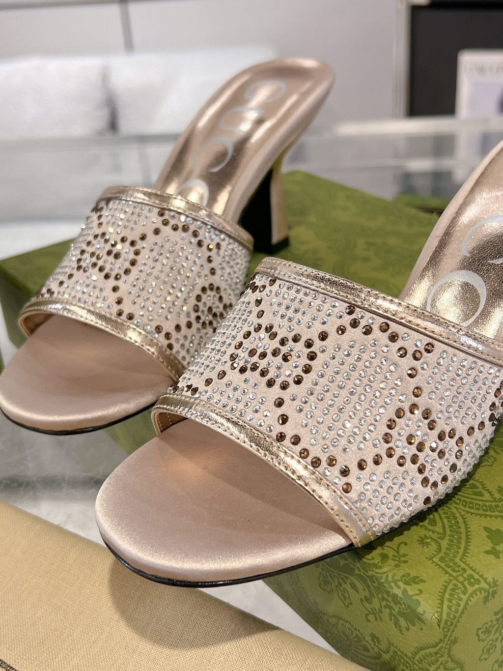 GUCCI CRYSTALS HIGH SANDAL CREAM CANVAS