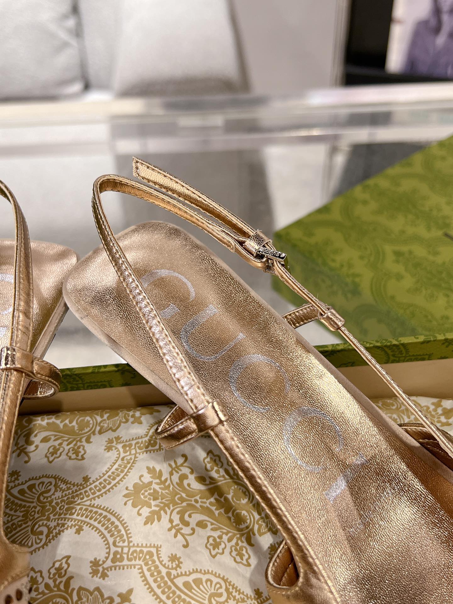 GUCCI CRYSTALS SLINGBACK PUMP CREAM FABRIC