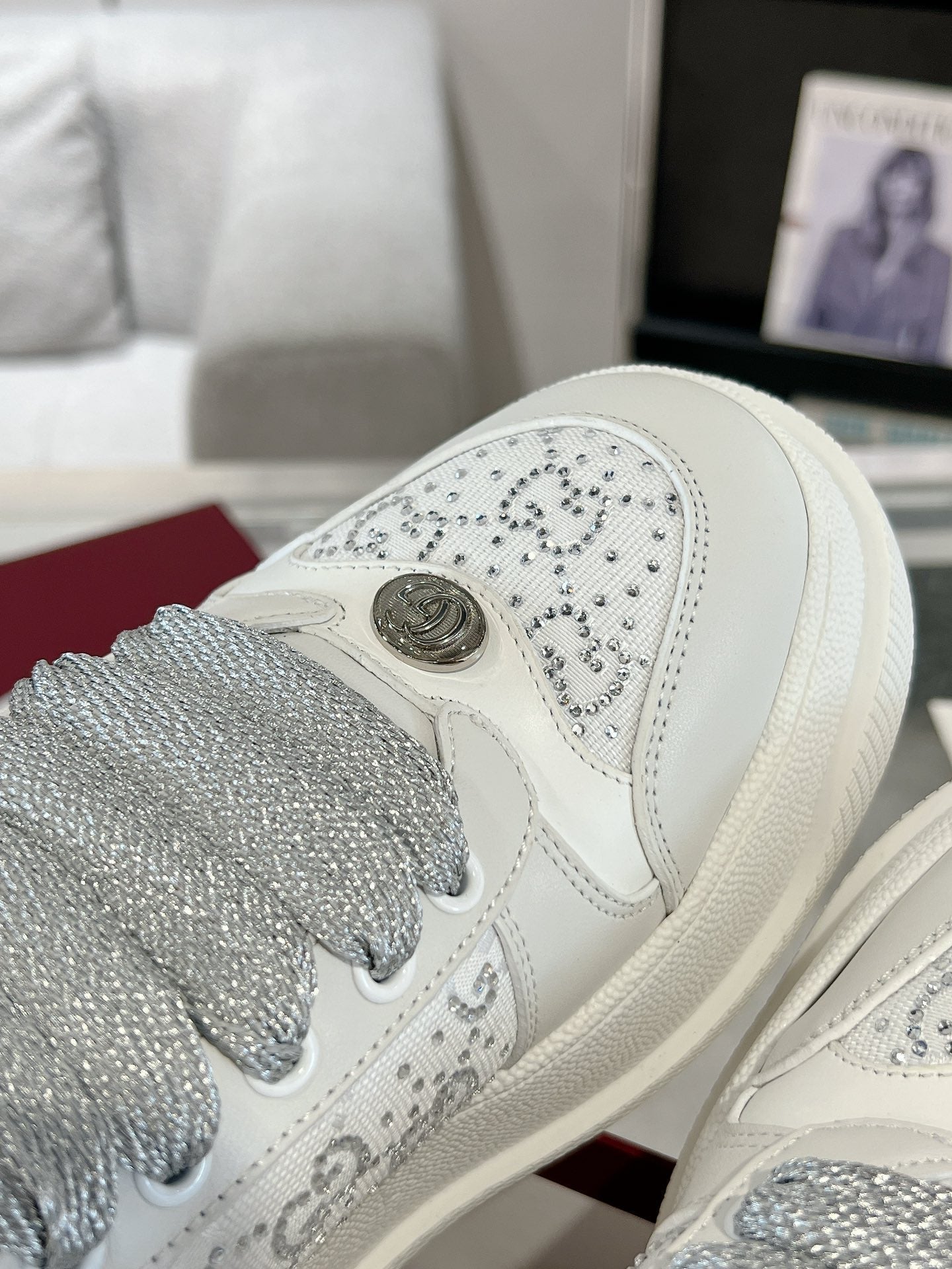 GUCCI SCREENER SNEAKER WITH CRYSTALS IN IVORY BEIGE MIX RHINO GRAY CALFSKIN