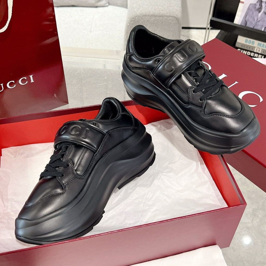 GUCCI WAVE SNEAKER IN BLACK CALFSKIN