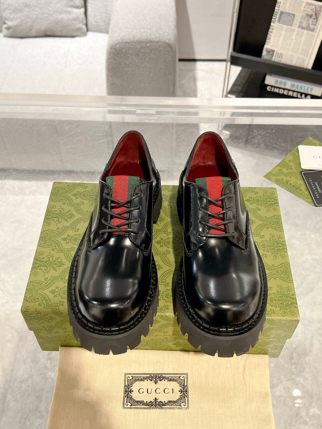 GUCCI LACE-UP LOAFER WITH WEB IN BLACK SHINY LEATHER