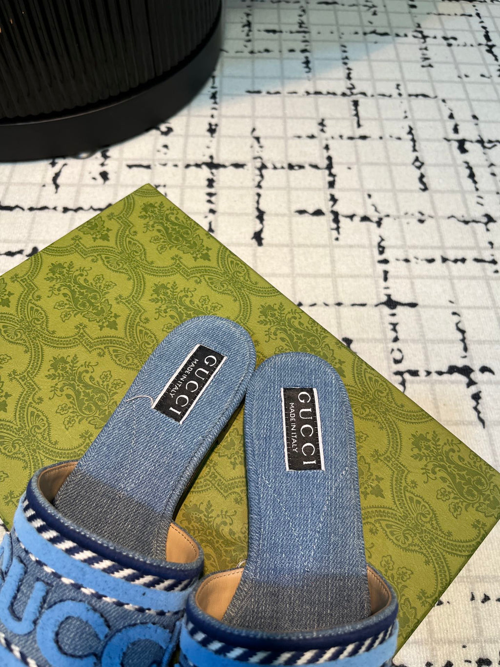 GUCCI SLIDE SANDAL WITH  SCRIPT TEAL DENIM