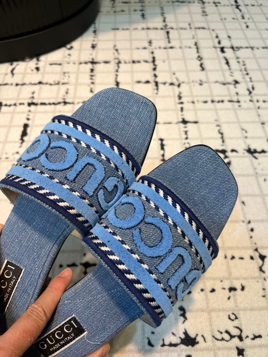 GUCCI SLIDE SANDAL WITH  SCRIPT TEAL DENIM