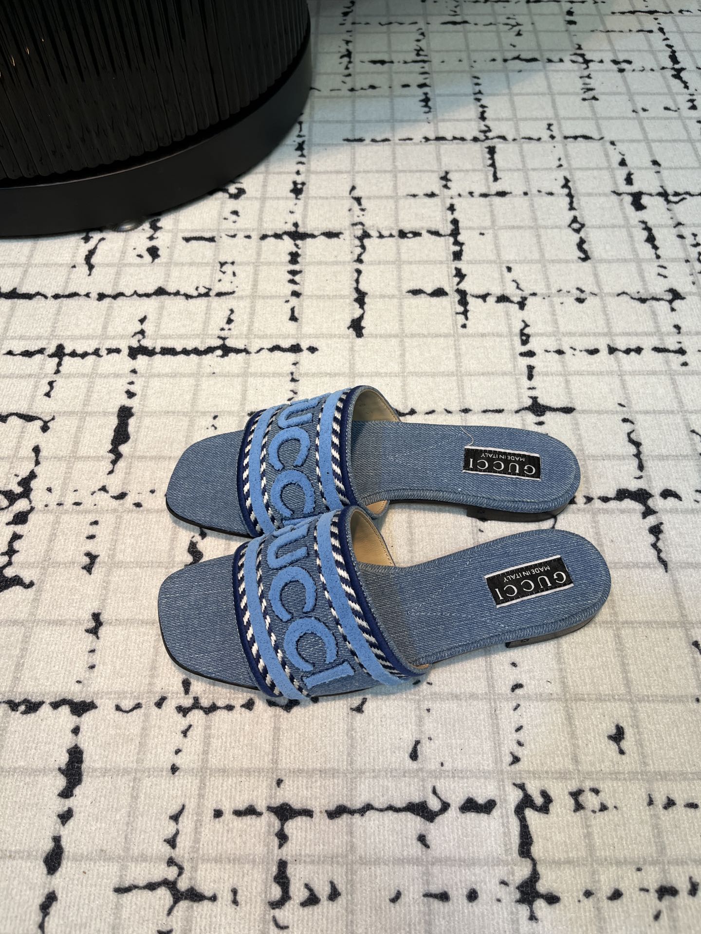 GUCCI SLIDE SANDAL WITH  SCRIPT TEAL DENIM